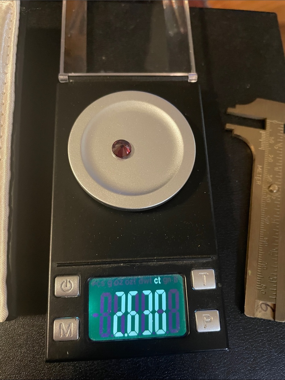2.6 ct Ratanakiri Cherry Zircon 7.5mm Round
